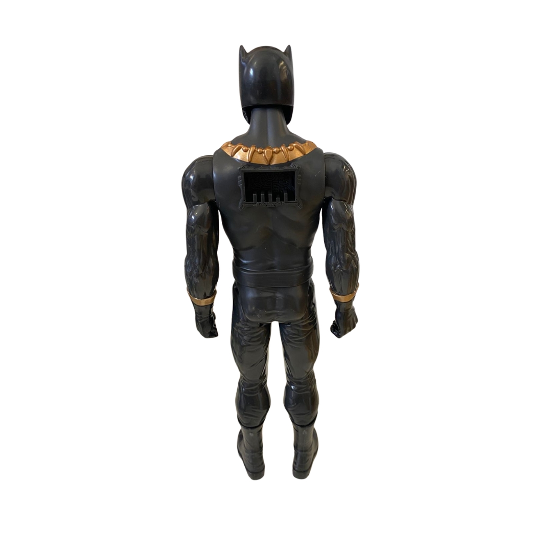 Figura Pantera Negra Erik Killmonger Titan Hero - Hasbro - Imagem 3